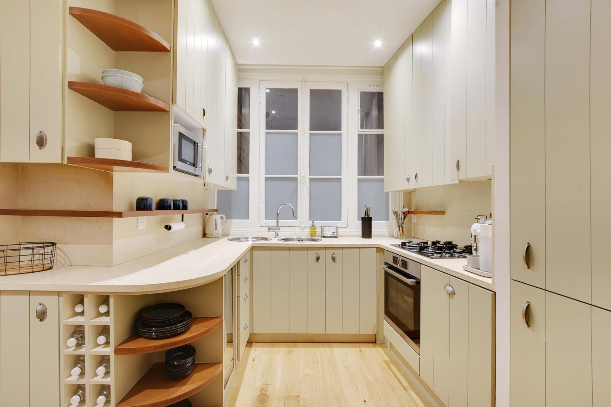 Apartment West Living - La Fayette-elegant Big 1br Paris